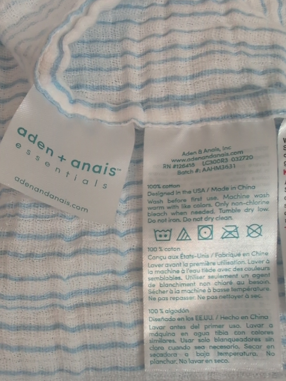 Aden + Anais Cotton Muslin Baby Blanket Set And Swaddle Blanket - Picture 4 of 6